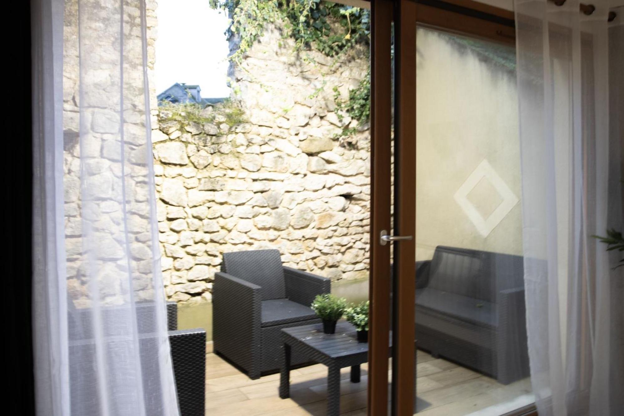 Muraille Du Chateau Avec Jacuzzi Nemours Exteriör bild